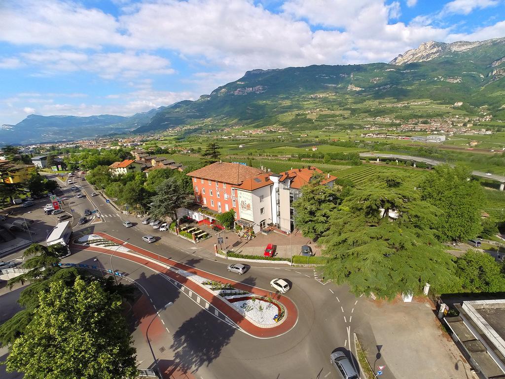 Hotel Sant'Ilario Роверето Екстериор снимка