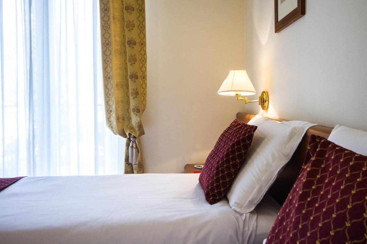 Hotel Sant'Ilario Роверето Екстериор снимка