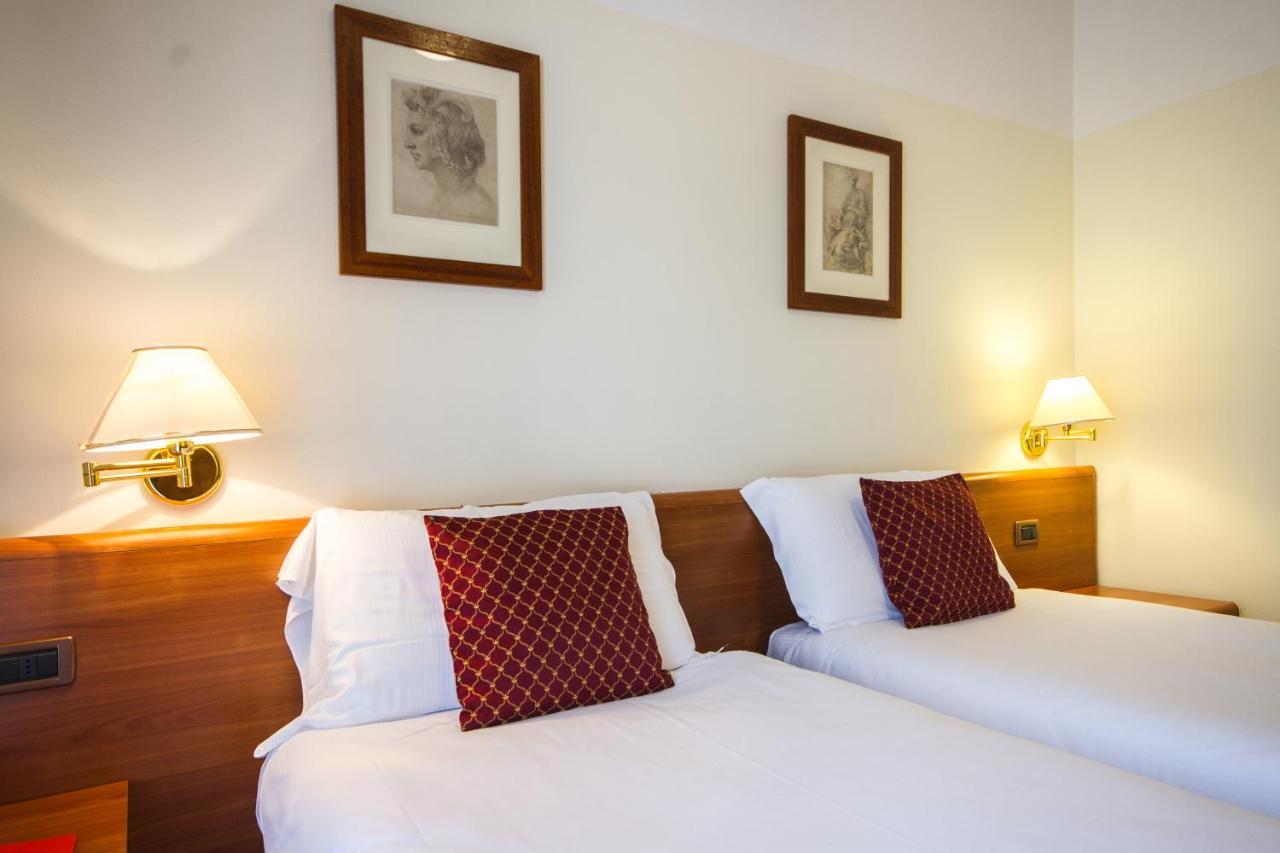 Hotel Sant'Ilario Роверето Екстериор снимка